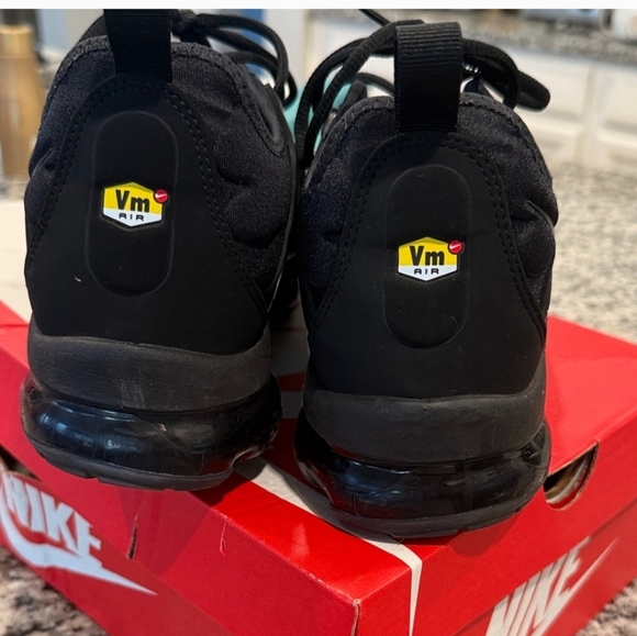 Nike AIR Vapor Max - Picture 3 of 4